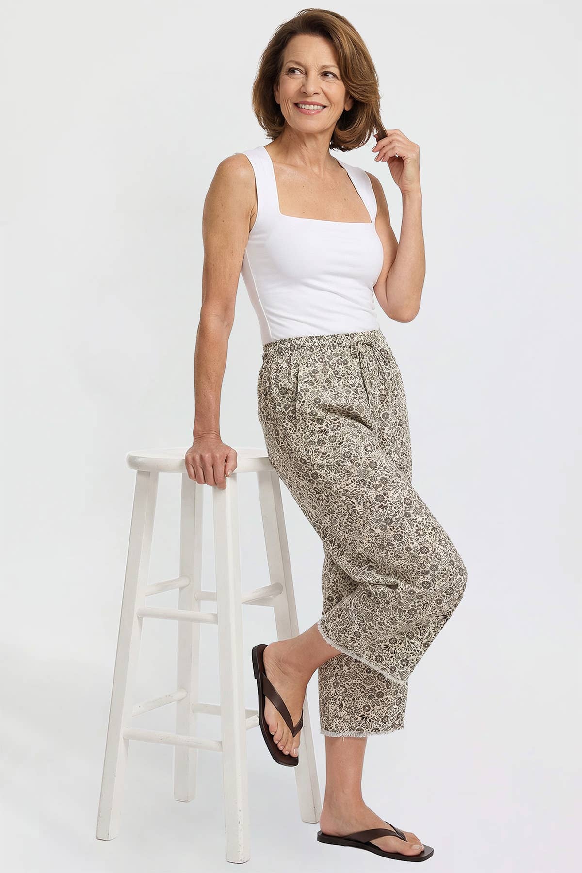 Coastal Escape Linen Capri Pants