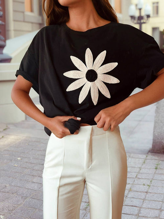 Contrast Crochet Floral Graphic Drop Shoulder Loose Casual Tee