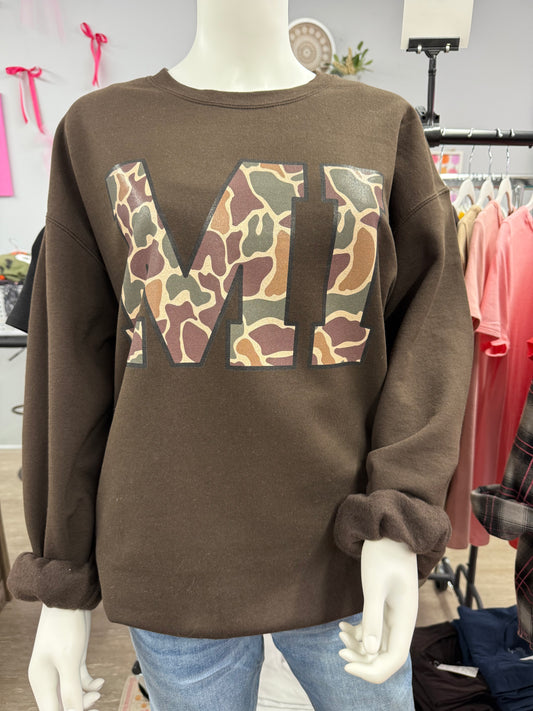 Duck Camo "MI" Chocolate Crewneck