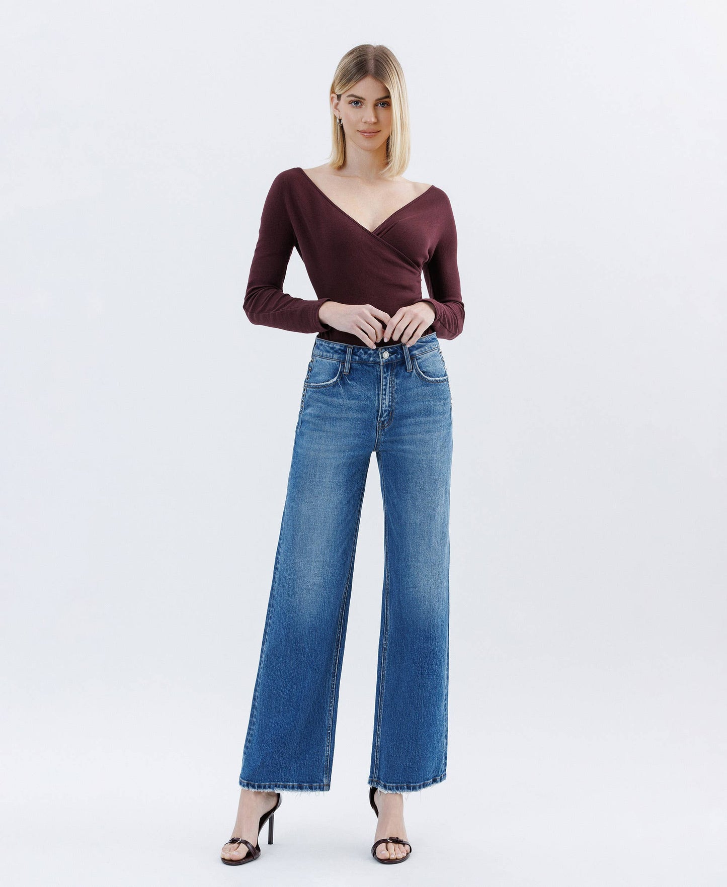 ✨ High Rise Studded Wide Leg Jeans – Lightly Distressed ✨